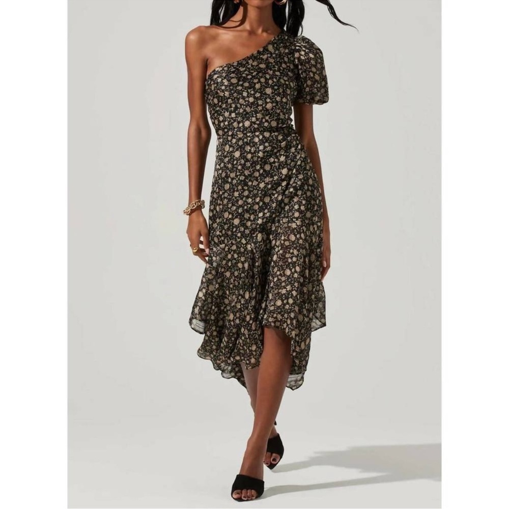 Astr Black Floral One-Shoulder Dress